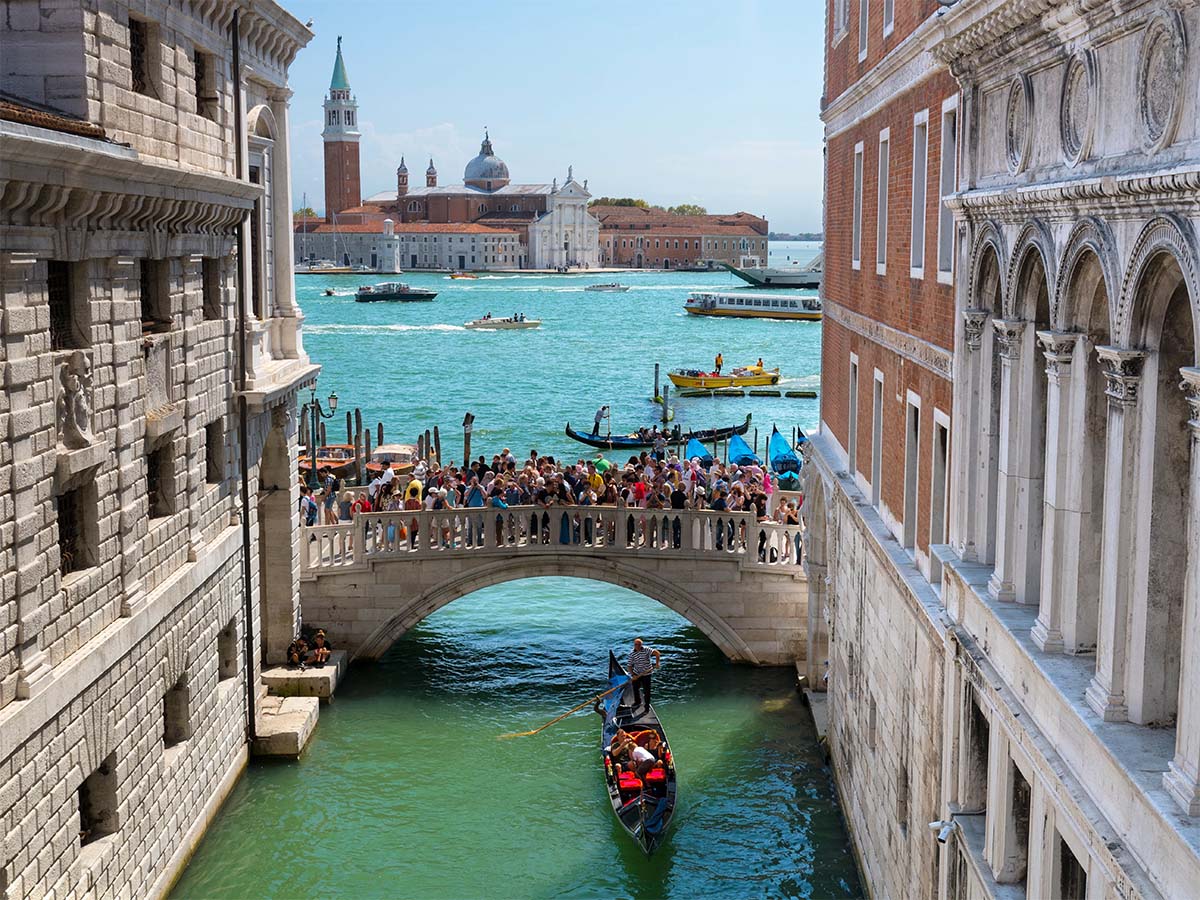 Turisti u Veneciji