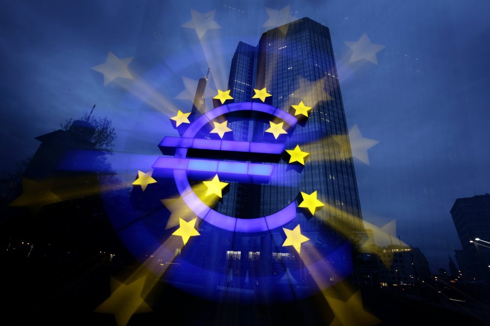 Analiza javnih financija u eurozoni i EU: Deficiti, dugovi i trendovi