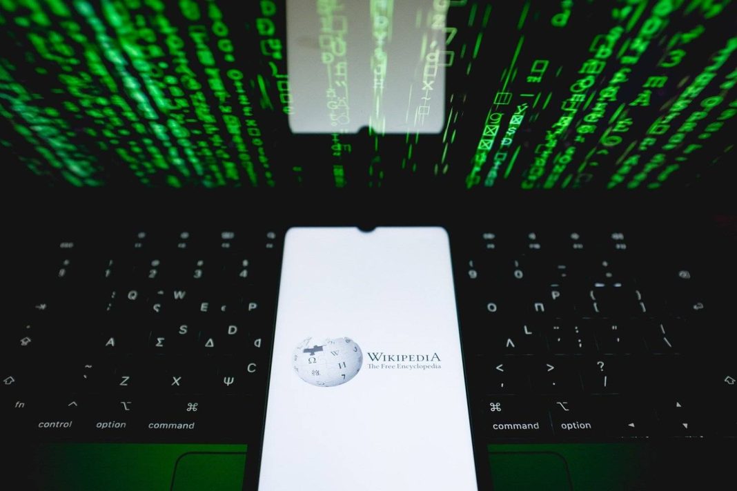 Pad prometa Wikipedije zbog umjetne inteligencije: AI mijenja način na koji pretražujemo informacije