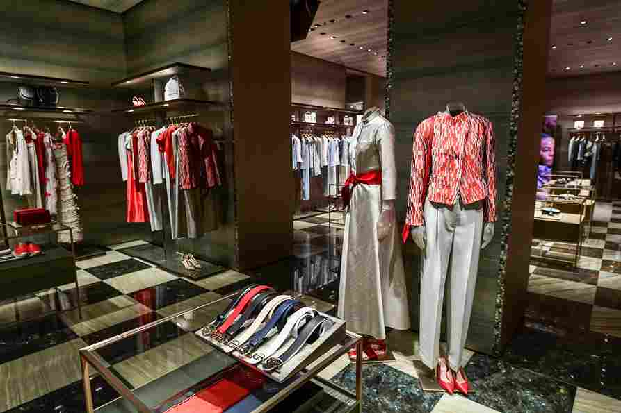 Skandal u luksuznoj industriji: Dior i Armani pod istragom zbog neetične proizvodnje u Italiji