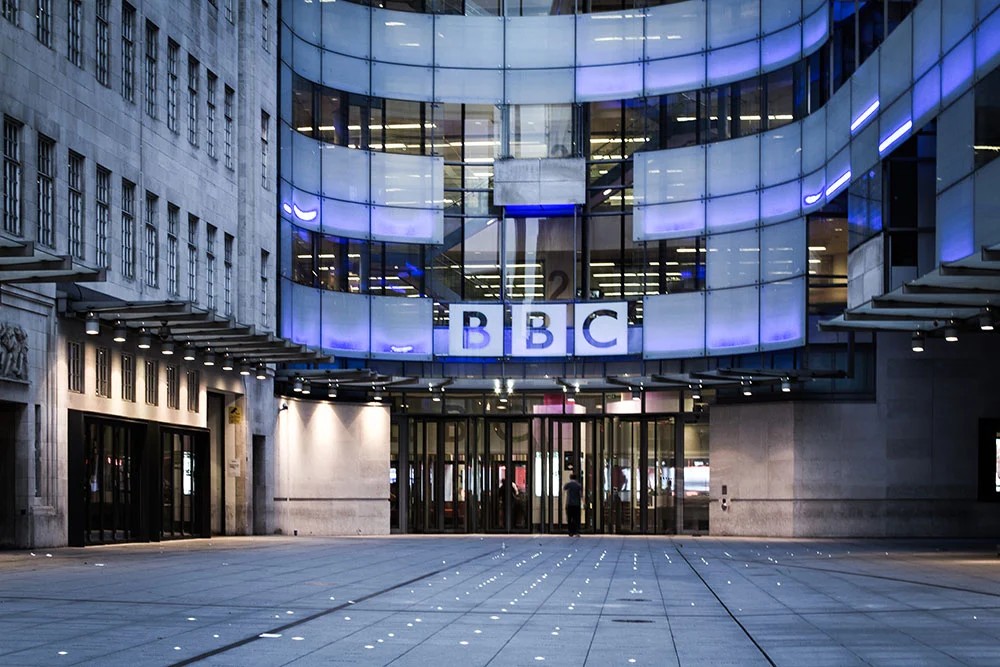 BBC pred radikalnim rezovima: 2.000 otkaza i zaokret koji mijenja medijsku industriju