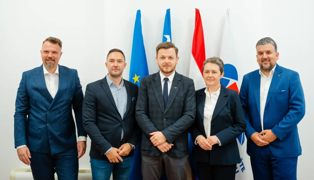 Dubravko Šimić, Darijo Pandžić, prof. dr. sc. Marko Odak, prof. dr. sc. Anela Čolak i Davor Vidačak - SUM postaje ključni akademski partner MoBizz konferencije