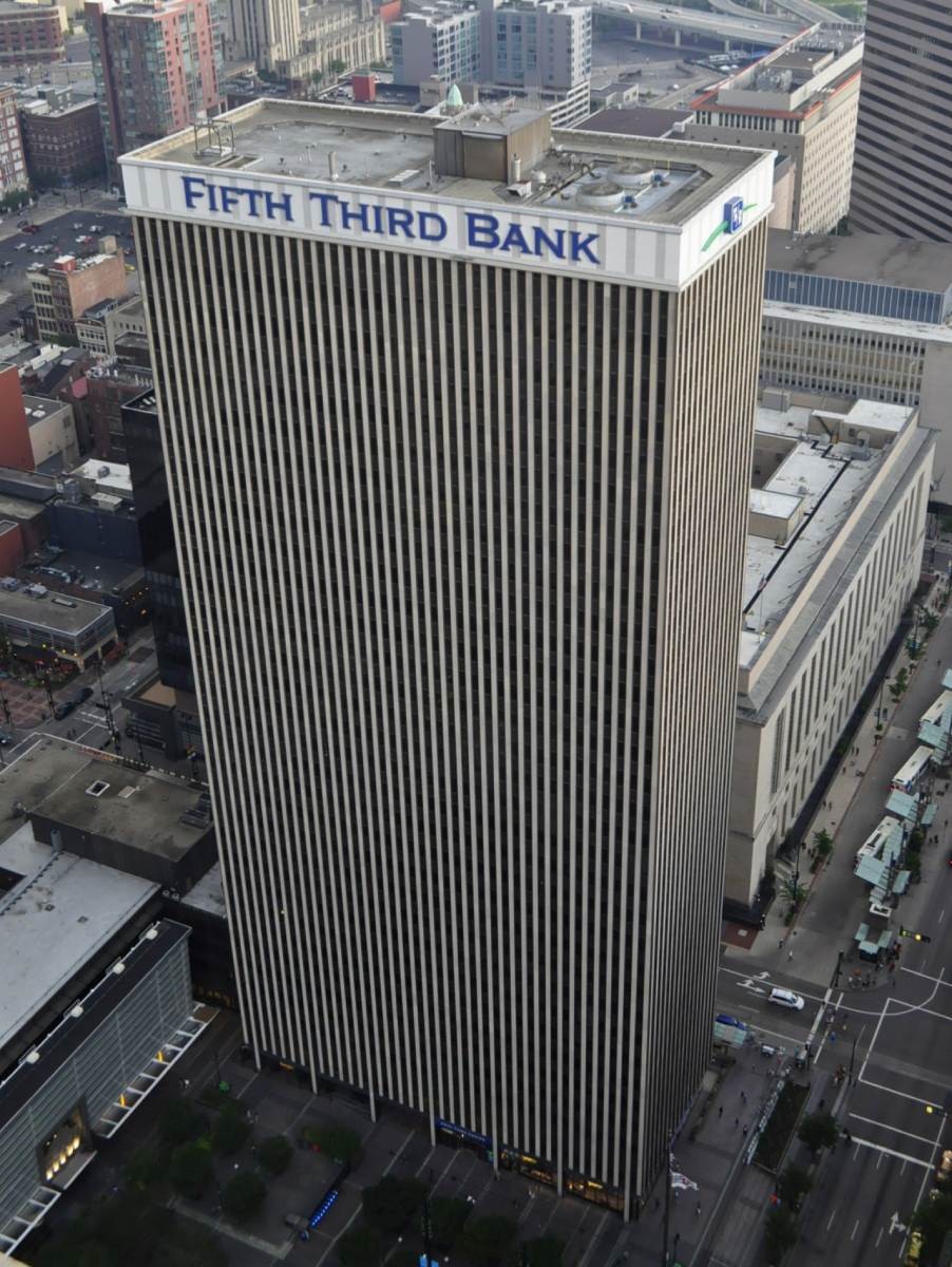Fifth Third snažan rast dobiti: kamate i kapitalna tržišta guraju rezultate