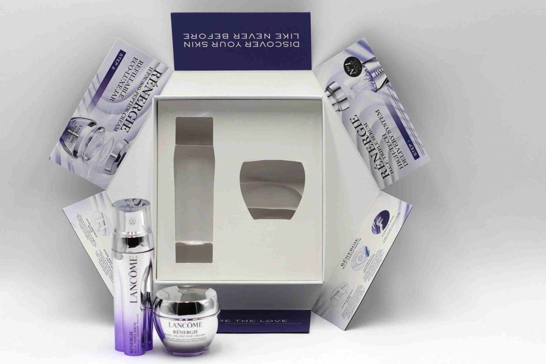 Lancôme-ov marketinški trik: PR paketi s imenima slavnih osvojili internet