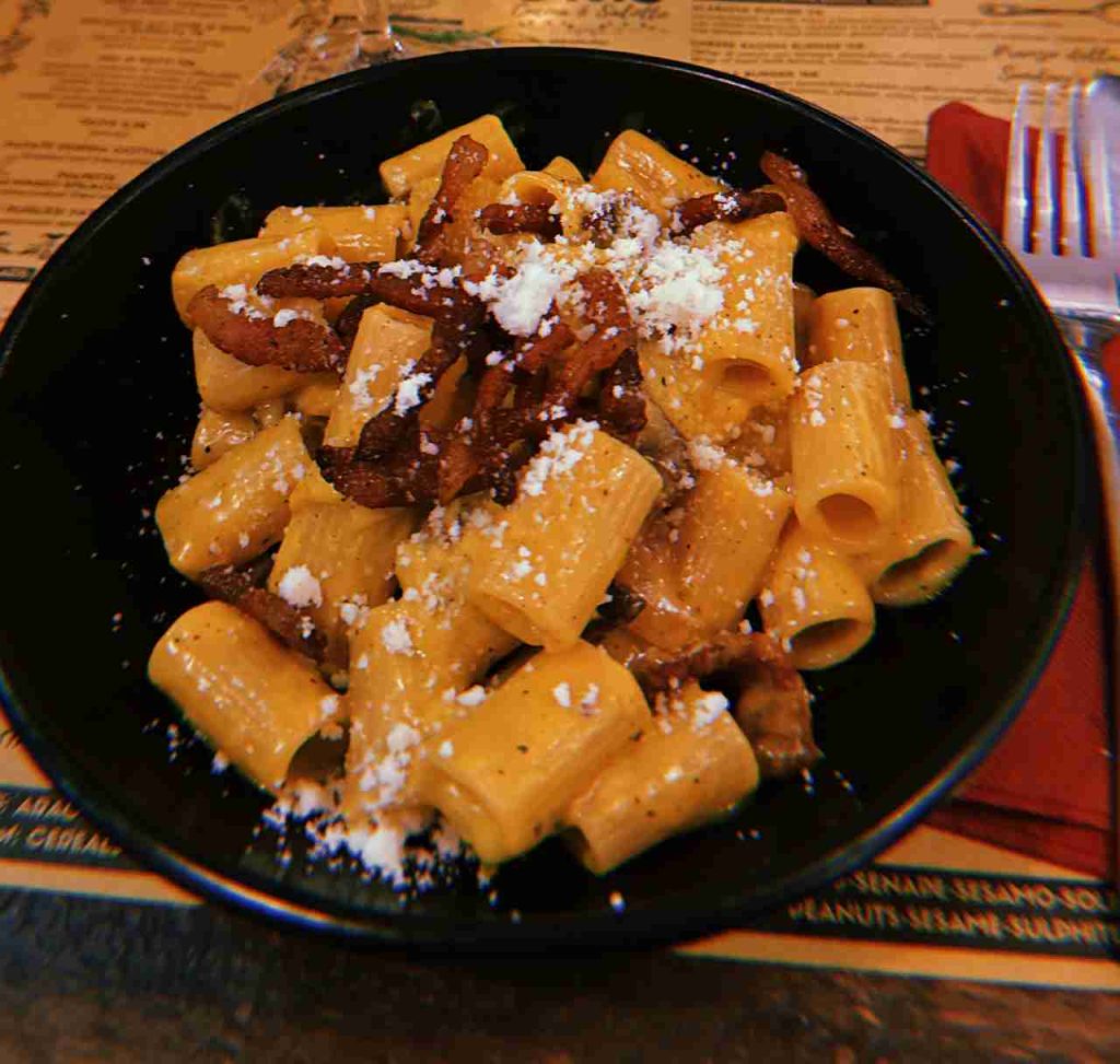 Pasta Carbonara u rimskom restoranu (izvor Financa.ba)