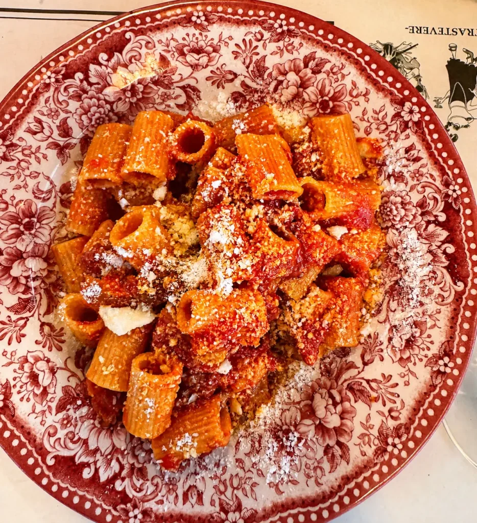 Pasta Carbonara u rimskom restoranu (izvor Financa.ba)
