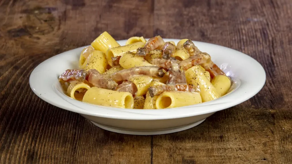 Pasta alla Gricia u rimskom restoranu
