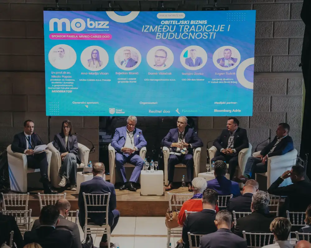 dr. sc. Nikola Papac je na MoBizz 2025. godine moderirao panel