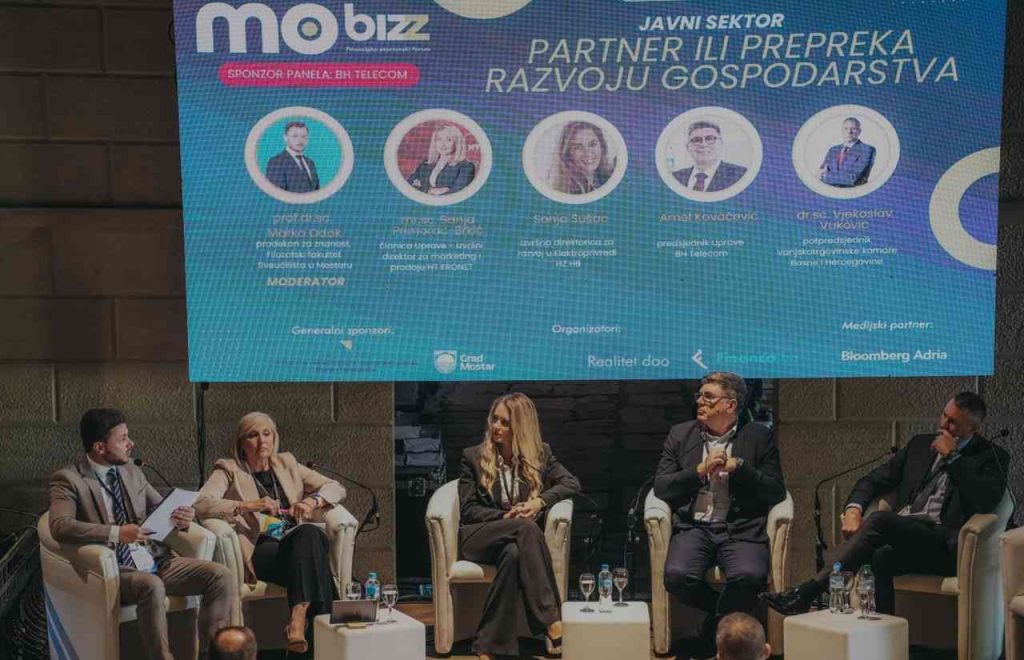 Marko Odak moderator panela na konferenciji MoBizz 2025.